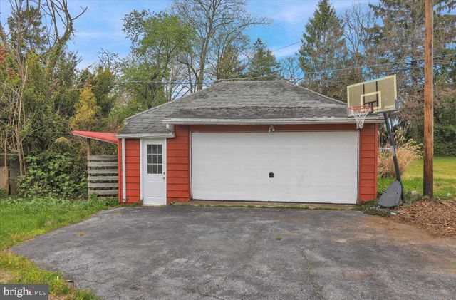 26 BUCKS ST, Wernersville, PA 19565