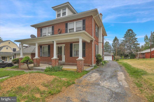 26 BUCKS ST, Wernersville, PA 19565