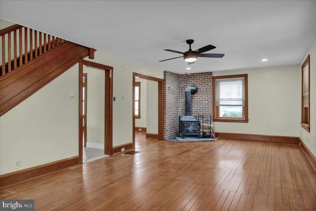 26 BUCKS ST, Wernersville, PA 19565