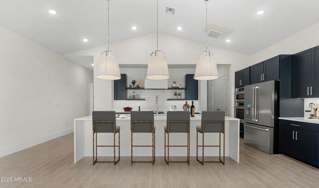 523 E Grayling Road, San Tan Valley, AZ 85140