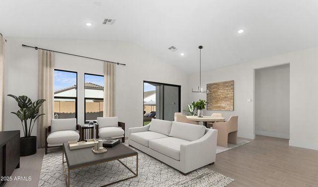 523 E Grayling Road, San Tan Valley, AZ 85140