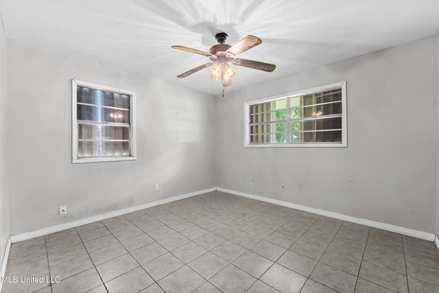 3302 New York Avenue, Pascagoula, MS 39581