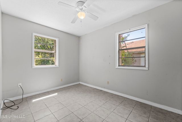 3302 New York Avenue, Pascagoula, MS 39581