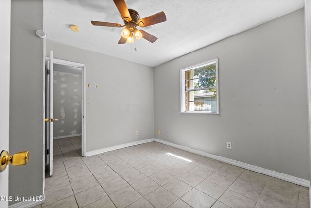 3302 New York Avenue, Pascagoula, MS 39581