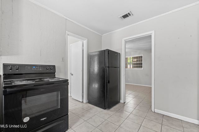 3302 New York Avenue, Pascagoula, MS 39581