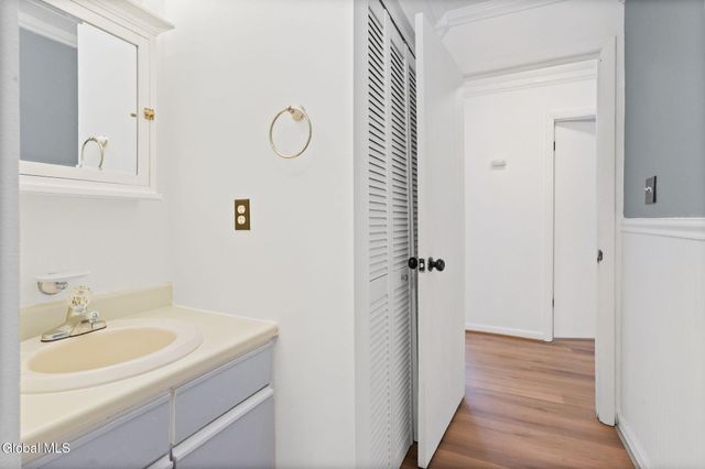 25A Pine Lane APT 6, Albany, NY 12203