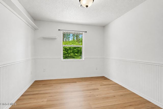 25A Pine Lane APT 6, Albany, NY 12203