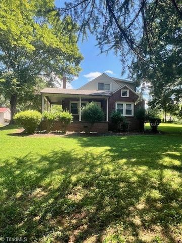 4613 Shattalon Drive, Winston-salem, NC 27106