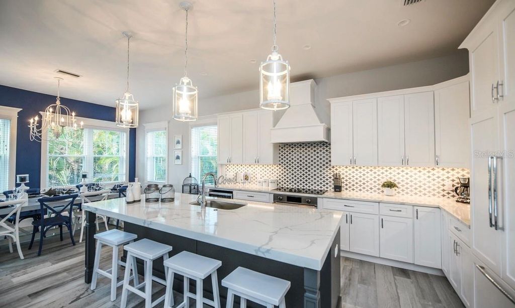 212 72ND, HOLMES BEACH, FL 34217 — photo 4