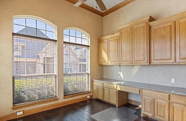 2414 Vineyard Drive, Granbury, TX 76048