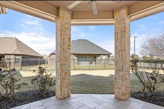 2414 Vineyard Drive, Granbury, TX 76048