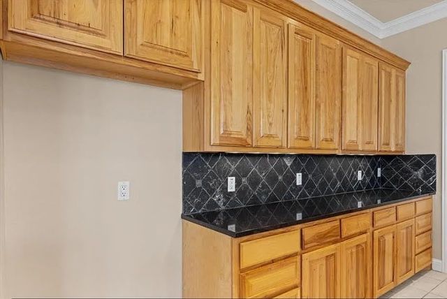 2414 Vineyard Drive, Granbury, TX 76048