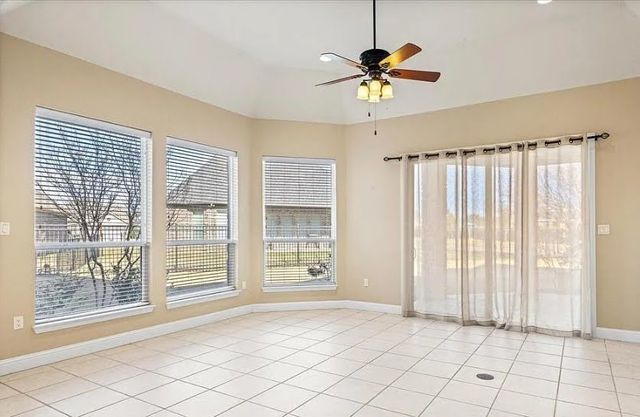 2414 Vineyard Drive, Granbury, TX 76048