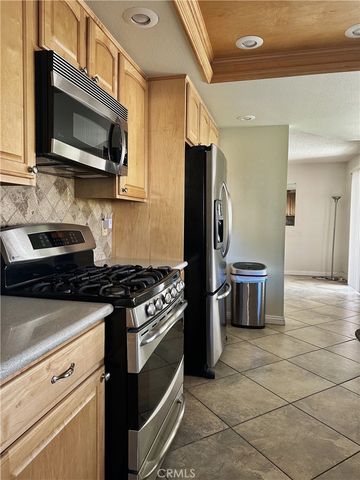 38339 38339 San Mateo Avenue, Palmdale, CA 93551