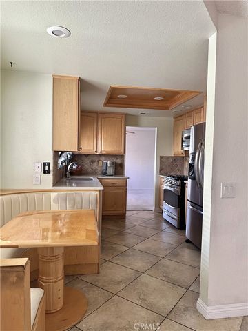 38339 38339 San Mateo Avenue, Palmdale, CA 93551