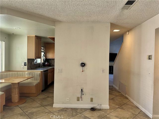 38339 38339 San Mateo Avenue, Palmdale, CA 93551