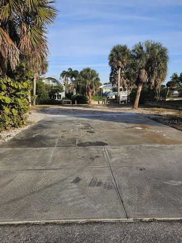 251 WINSON AVENUE, Englewood, FL 34223