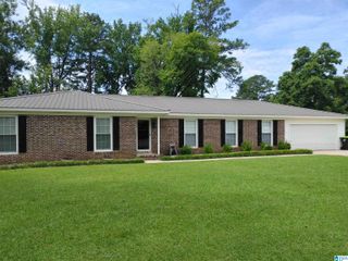 525 COUNTRY CLUB ROAD, Sylacauga, AL 35150