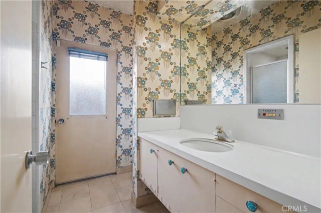 9125 Gainford Street, Downey, CA 90240