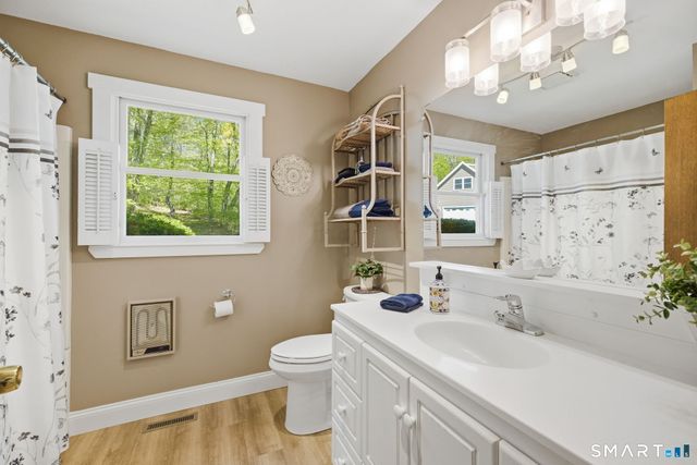 21 East Shore Drive, East Haddam, CT 06415