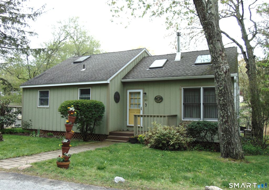 21 East Shore Drive, East Haddam, CT 06415