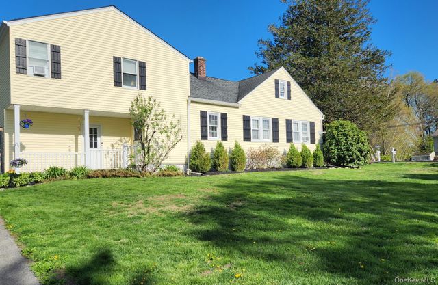 8 Raymond Drive, Carmel, NY 10512