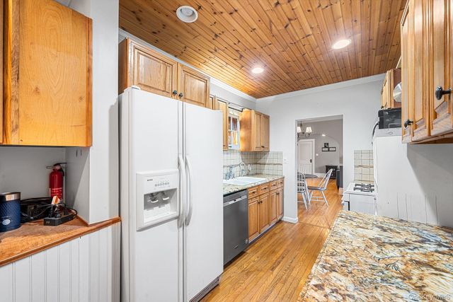 8 Raymond Drive, Carmel, NY 10512