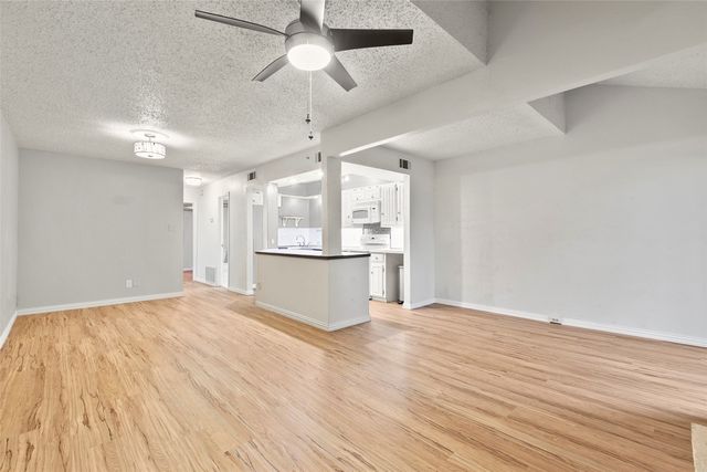 3195 Golden Oak Court, Farmers Branch, TX 75234