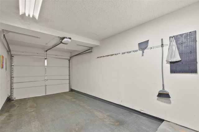 3195 Golden Oak Court, Farmers Branch, TX 75234