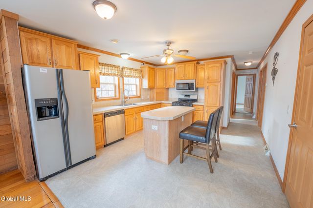 157 Maplewood Drive, Bleecker, NY 12078