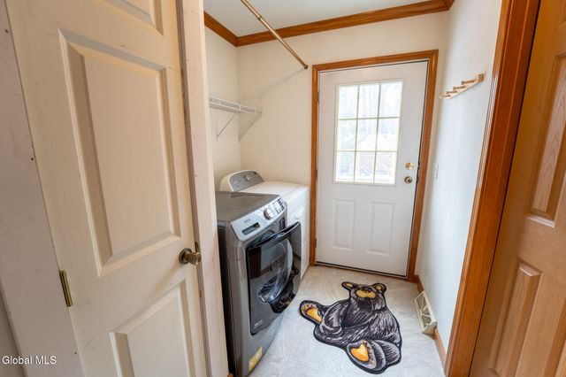 157 Maplewood Drive, Bleecker, NY 12078