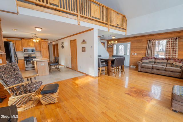 157 Maplewood Drive, Bleecker, NY 12078