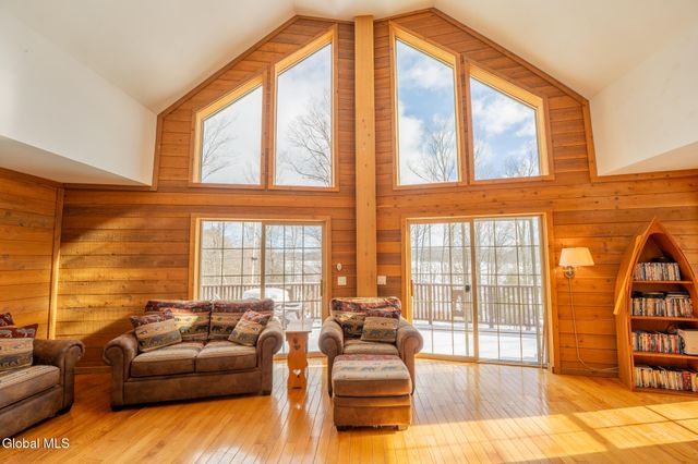 157 Maplewood Drive, Bleecker, NY 12078