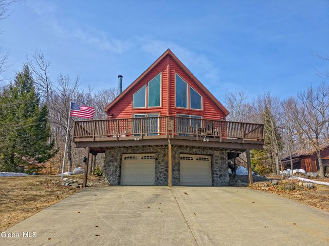 157 Maplewood Drive, Bleecker, NY 12078