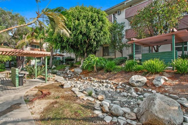 5585 E Pacific Coast Highway 154, Long Beach, CA 90804