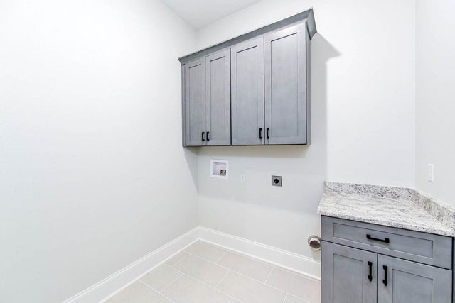 310 Arlington Dr, Thibodaux, LA 70301