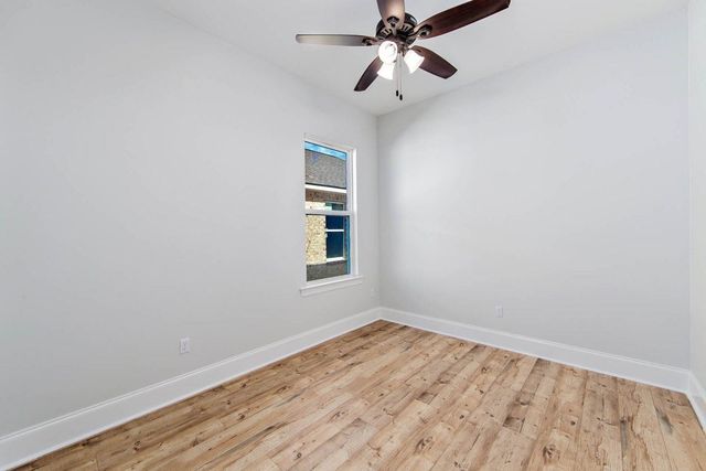 310 Arlington Dr, Thibodaux, LA 70301