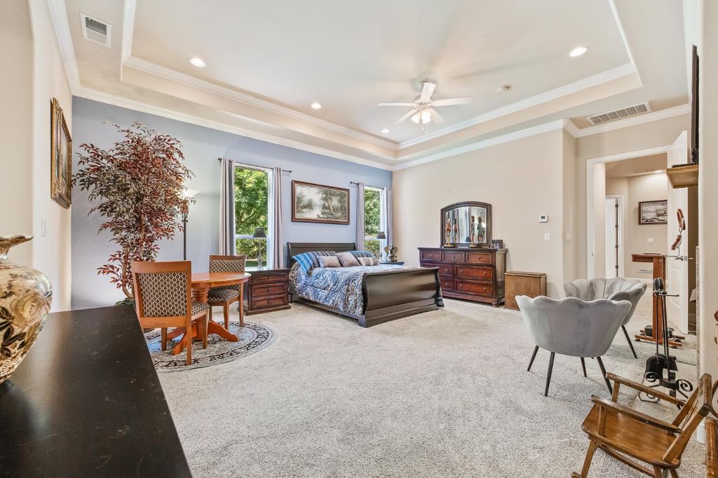 Image 18 of property listing at 12636 Appaloosa Road, Madera, CA 93636