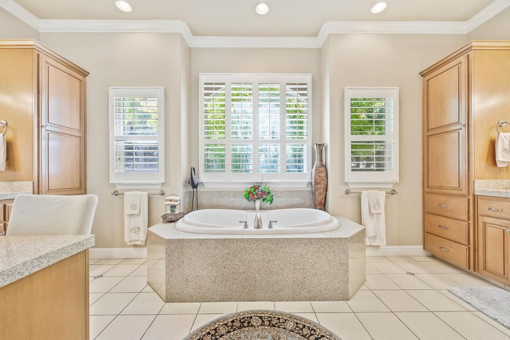 Image 20 of property listing at 12636 Appaloosa Road, Madera, CA 93636