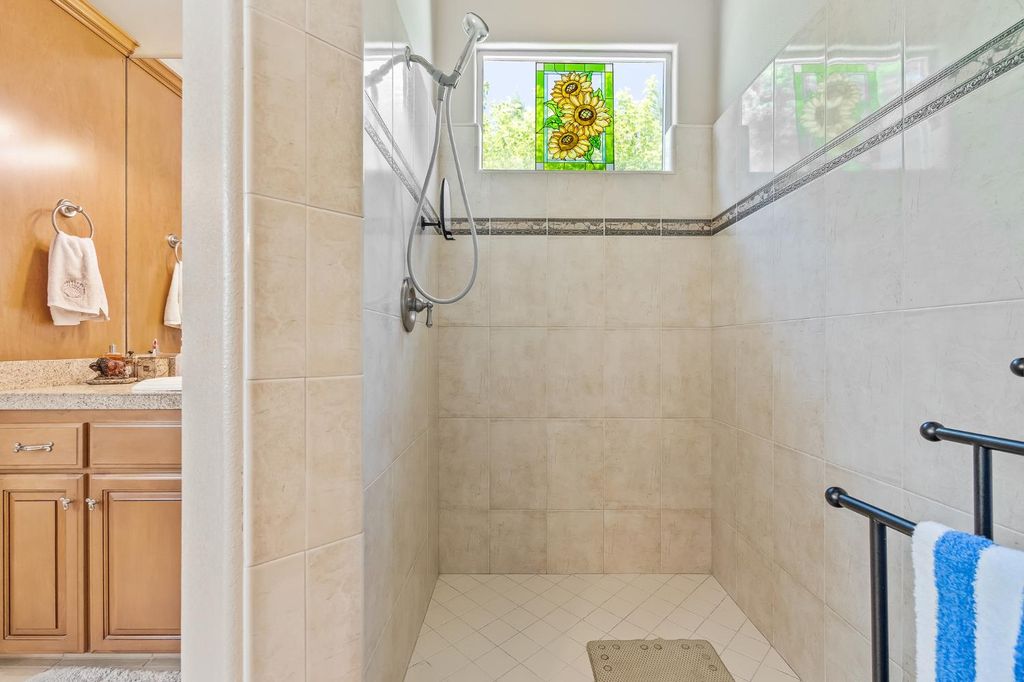 Image 22 of property listing at 12636 Appaloosa Road, Madera, CA 93636
