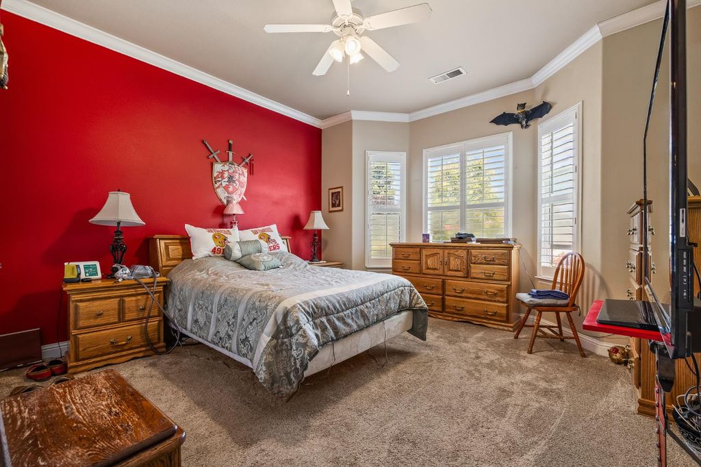 Image 26 of property listing at 12636 Appaloosa Road, Madera, CA 93636