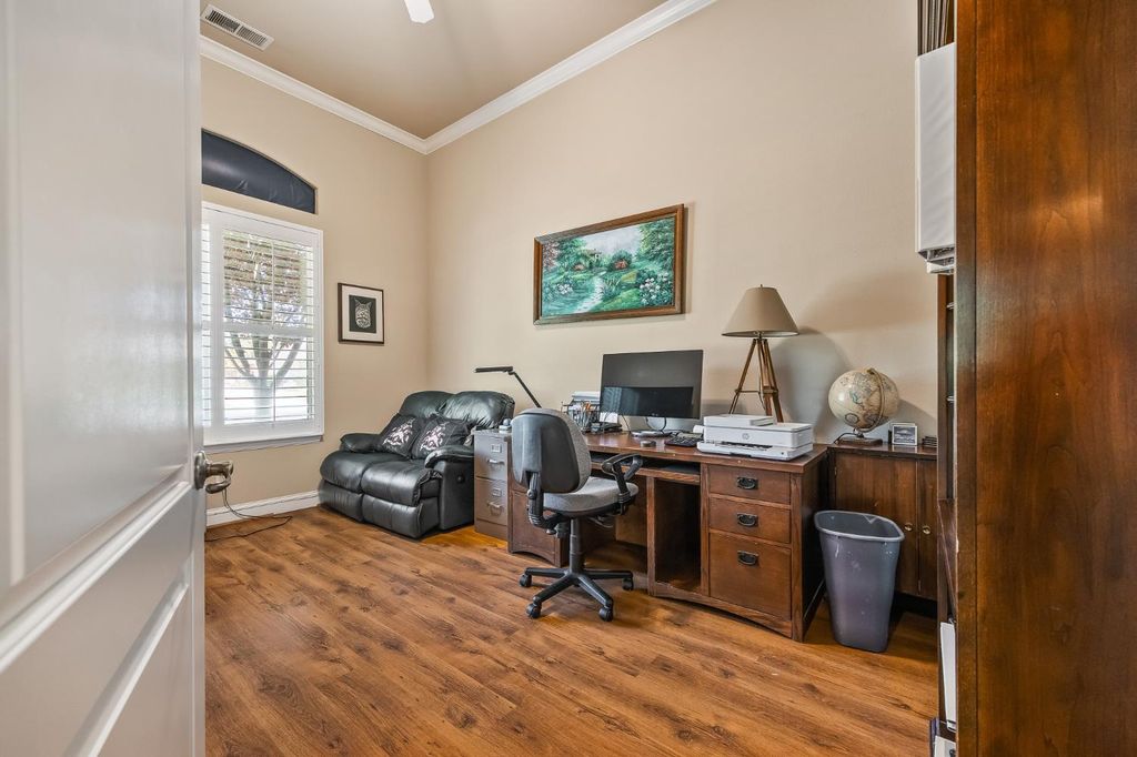 Image 38 of property listing at 12636 Appaloosa Road, Madera, CA 93636