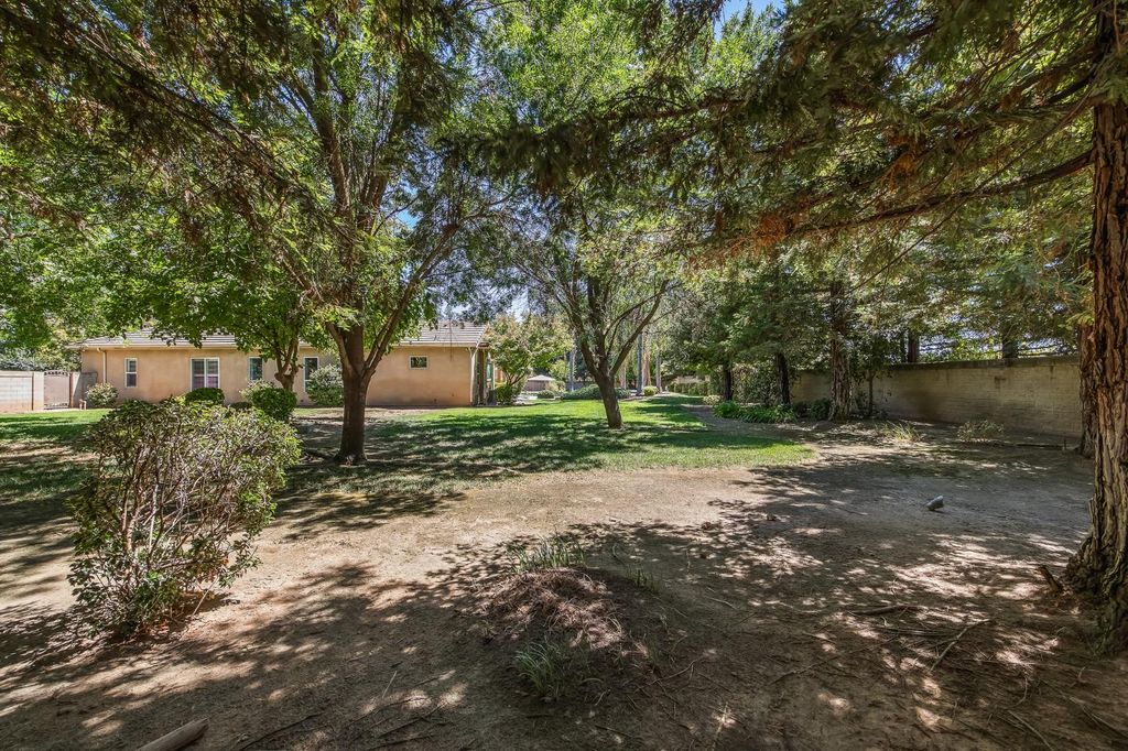 Image 50 of property listing at 12636 Appaloosa Road, Madera, CA 93636