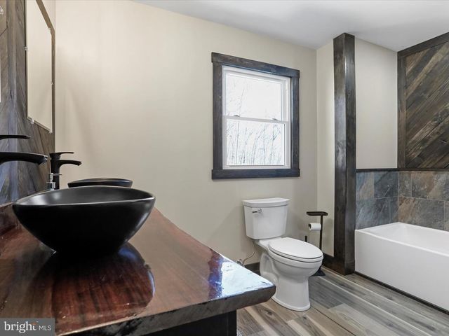 783 COMMUNITY WAY, Romney, WV 26757