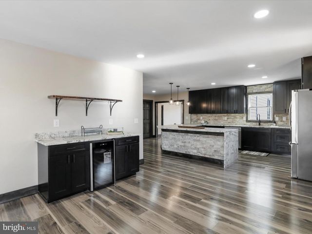 783 COMMUNITY WAY, Romney, WV 26757