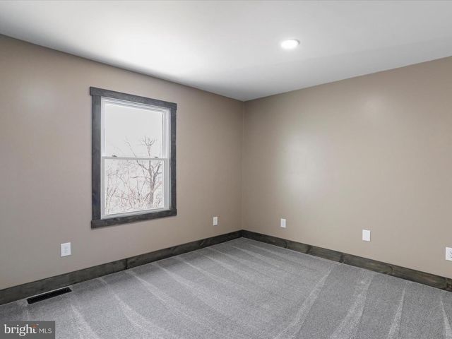 783 COMMUNITY WAY, Romney, WV 26757