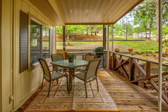 1250 Netherlands Road, Trail, OR 97541