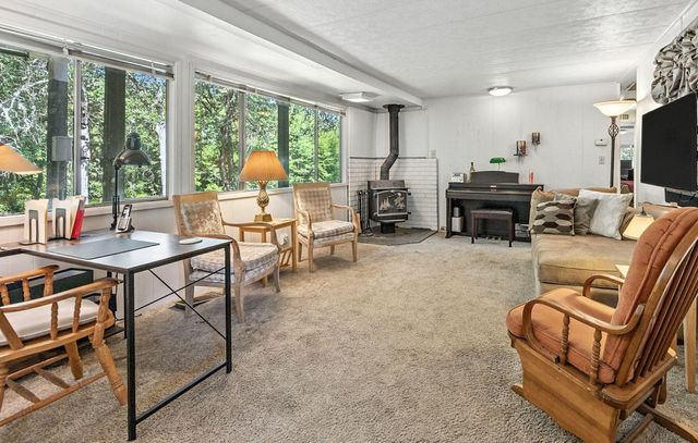 1250 Netherlands Road, Trail, OR 97541