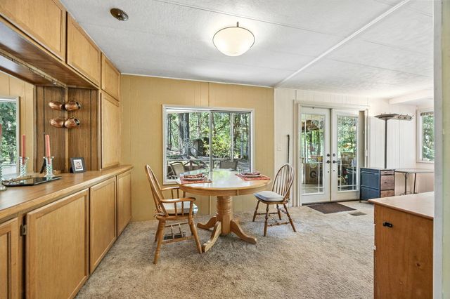 1250 Netherlands Road, Trail, OR 97541