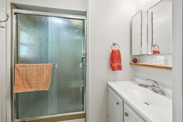1250 Netherlands Road, Trail, OR 97541